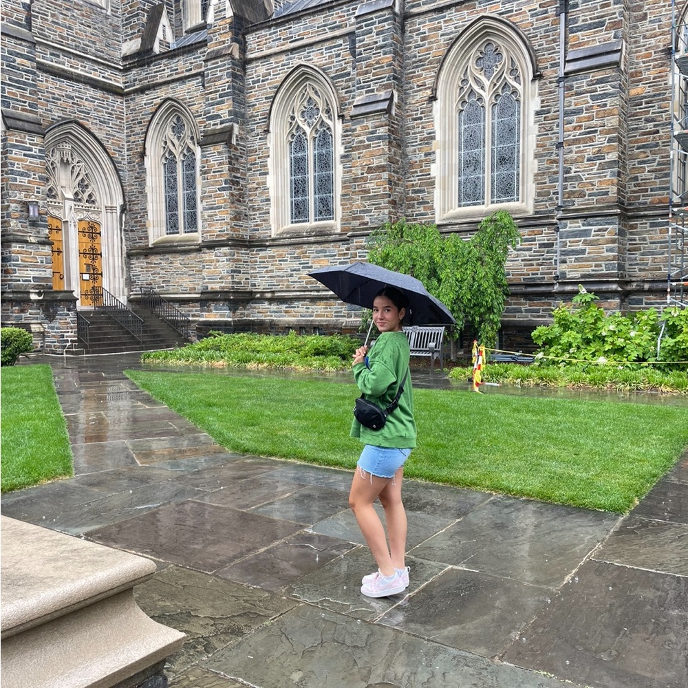 Meet your Posher, Lexi.